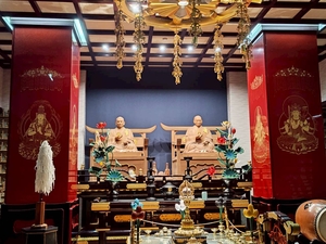 本山のお盆参拝の画像